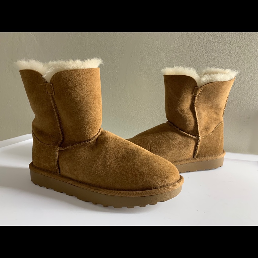 KIRKLAND SIGNATURE Ladies Shearling Boots
